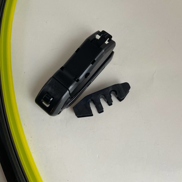 Cat wipers 26" Clarity Beam Wiper Blade + Adapter - Picture 4 of 9